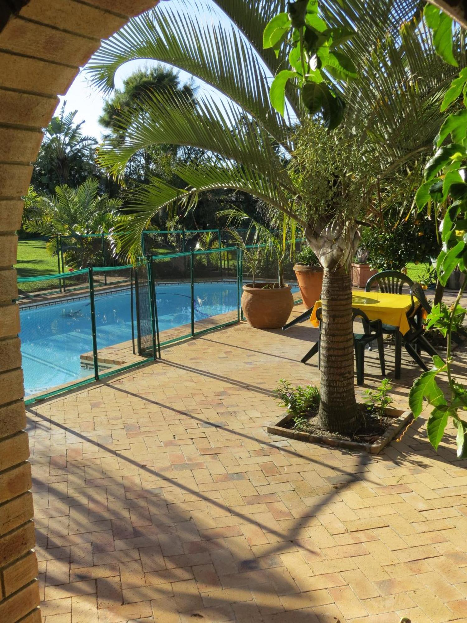 Cape Oasis Guesthouse Блуберґстранд Екстер'єр фото